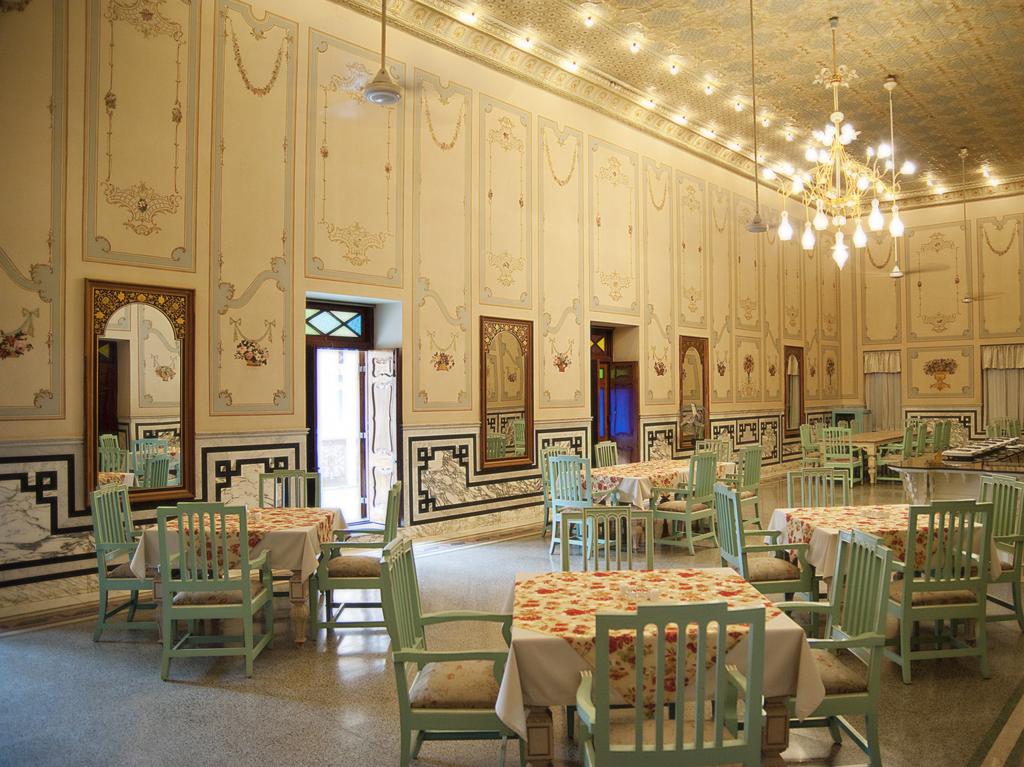 Bhanwar Niwas Palace Hotel Bikaner Restaurant